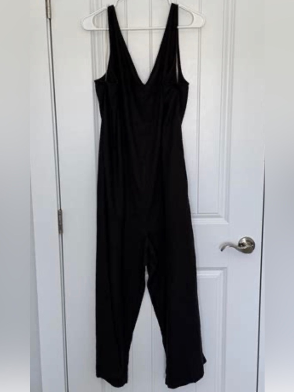 New! Ecothreads Black V-neck Wide-Leg Jumpsuit L
